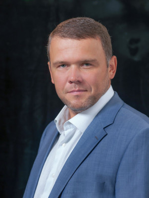 Виктор Низовой,