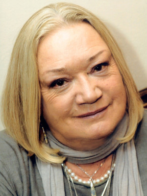 Людмила Полякова,